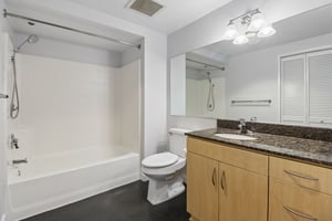 6th Ave 415-S2505-019.jpg