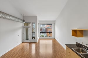 6th Ave 415-S2505-026.jpg