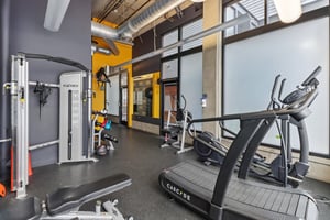 6th Ave 415-2505-904.jpg