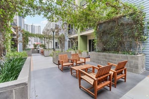 6th Ave 415-2505-911.jpg