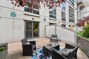 777 7th St NW, Washington, DC 20001, USA Photo 17