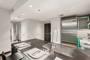 777 7th St NW, Washington, DC 20001, USA Photo 7