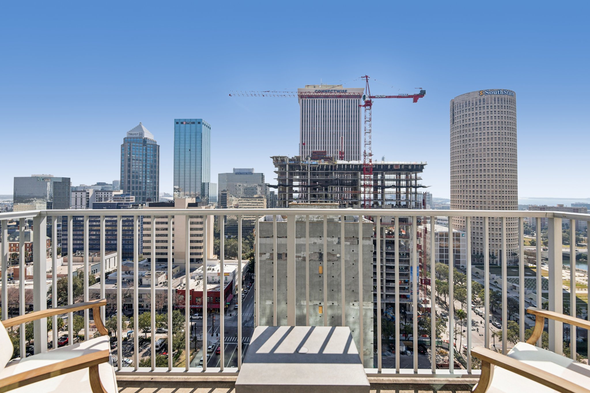 N Ashley Dr 1612-S0402-029.jpg