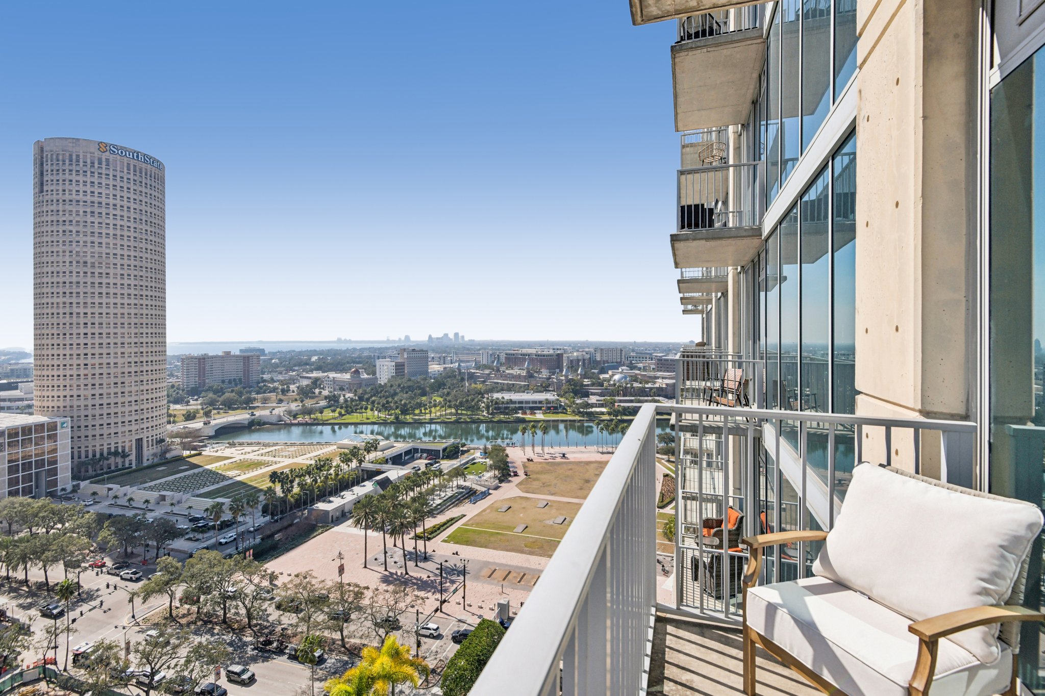 N Ashley Dr 1612-S0402-033.jpg