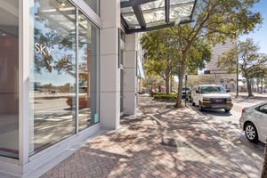 N Ashley Dr 1612-S0402-005.jpg