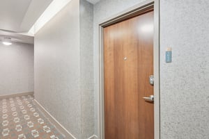 N Ashley Dr 1612-S0402-007.jpg