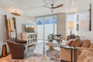N Ashley Dr-S1311-013.jpg