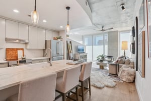 N Ashley Dr-S1311-019.jpg