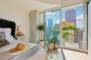 N Ashley Dr-S1311-029.jpg