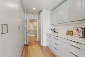 N Ashley Dr-S1311-030.jpg