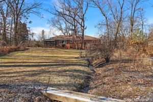 777 N Bradley Rd, Mettawa, IL - 32