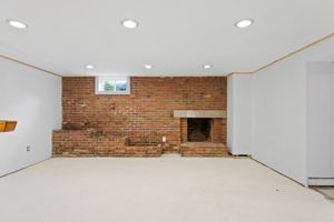  Photo 49