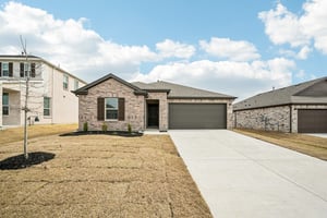 Saxony Dr-S1802-001.jpg