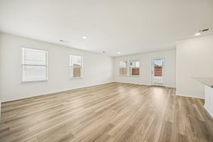 Saxony Dr-S1802-005.jpg