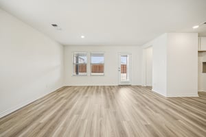 Saxony Dr-S1802-009.jpg