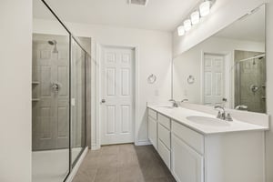 Saxony Dr-S1802-023.jpg