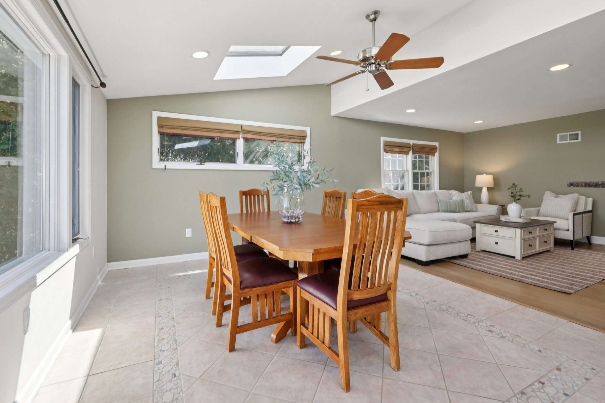 W Saddle River Rd-S0904-023.jpg