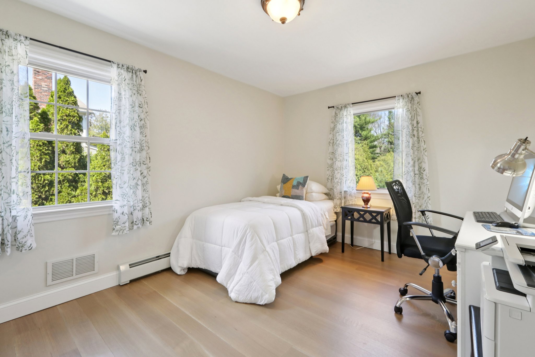 W Saddle River Rd-S0904-037.jpg