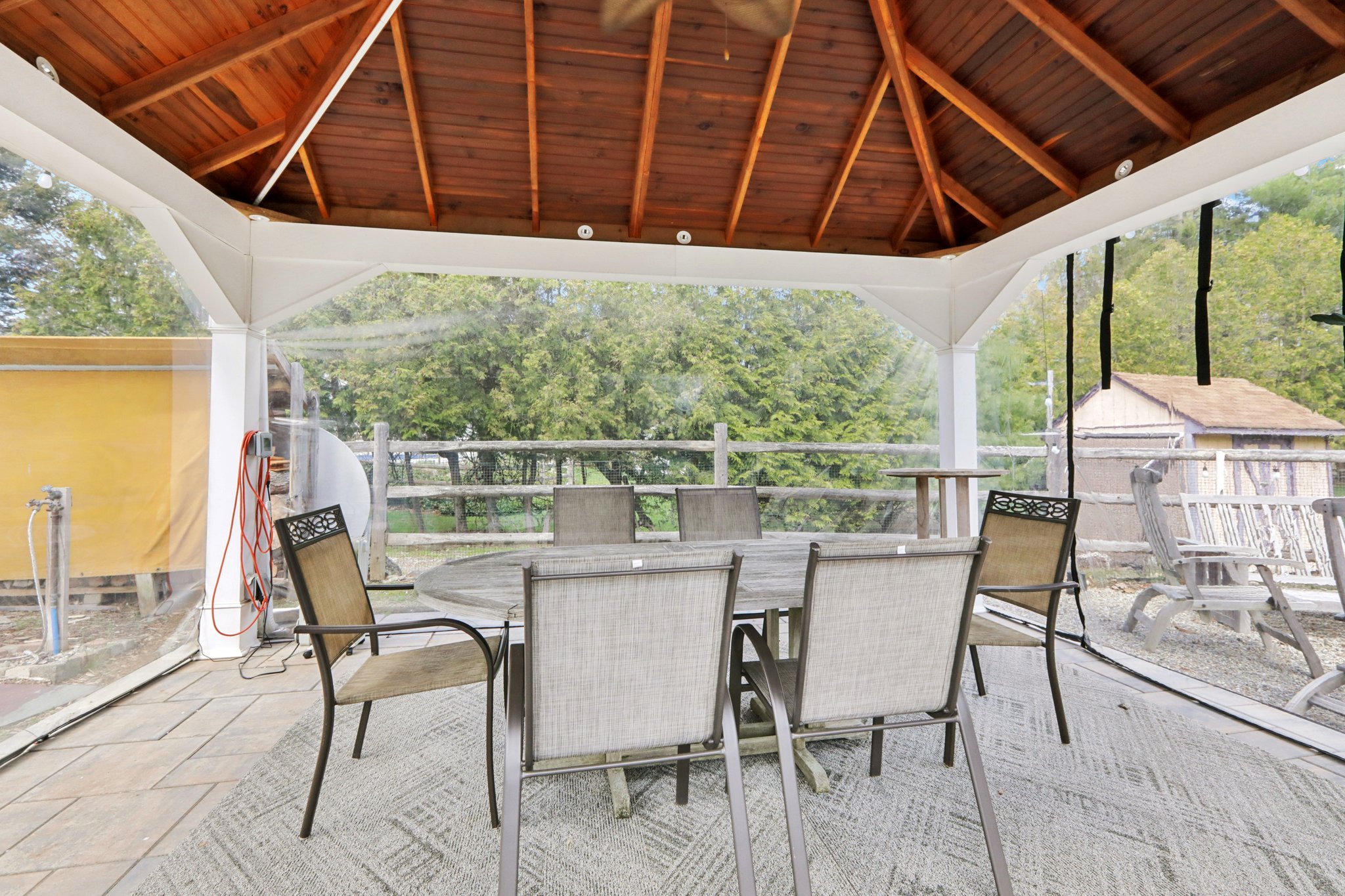 W Saddle River Rd-S0904-065.jpg