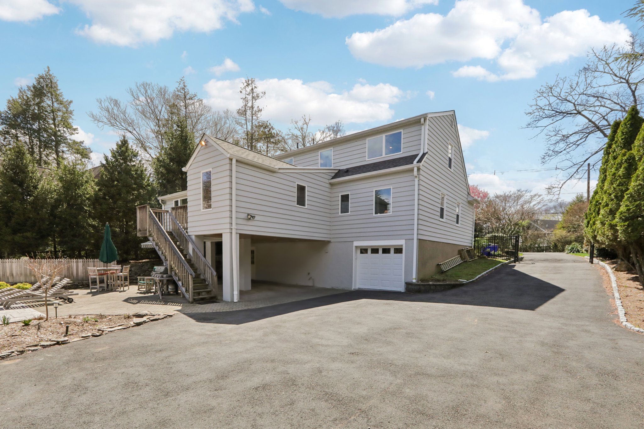 W Saddle River Rd-S0904-070.jpg