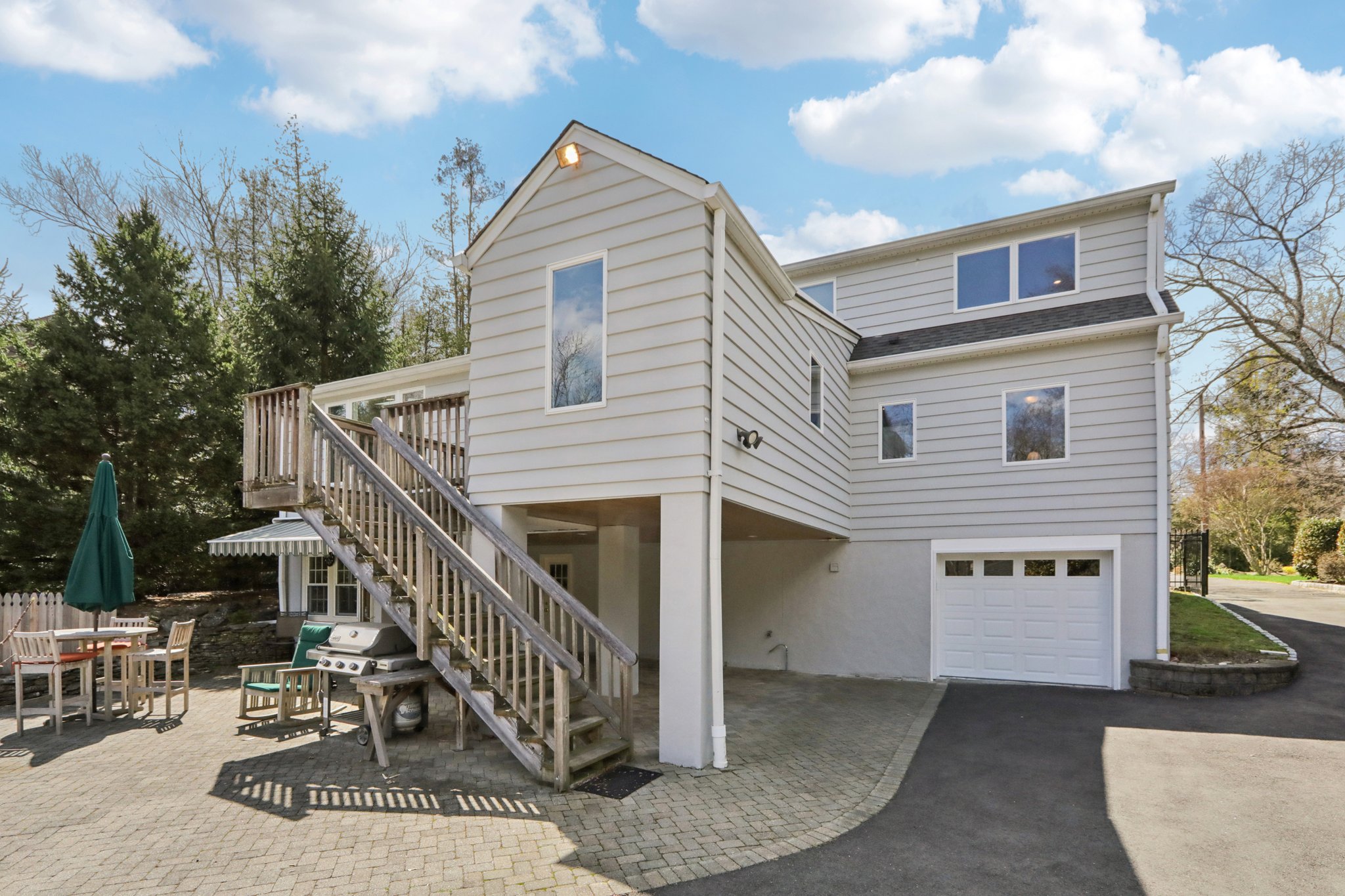 W Saddle River Rd-S0904-071.jpg