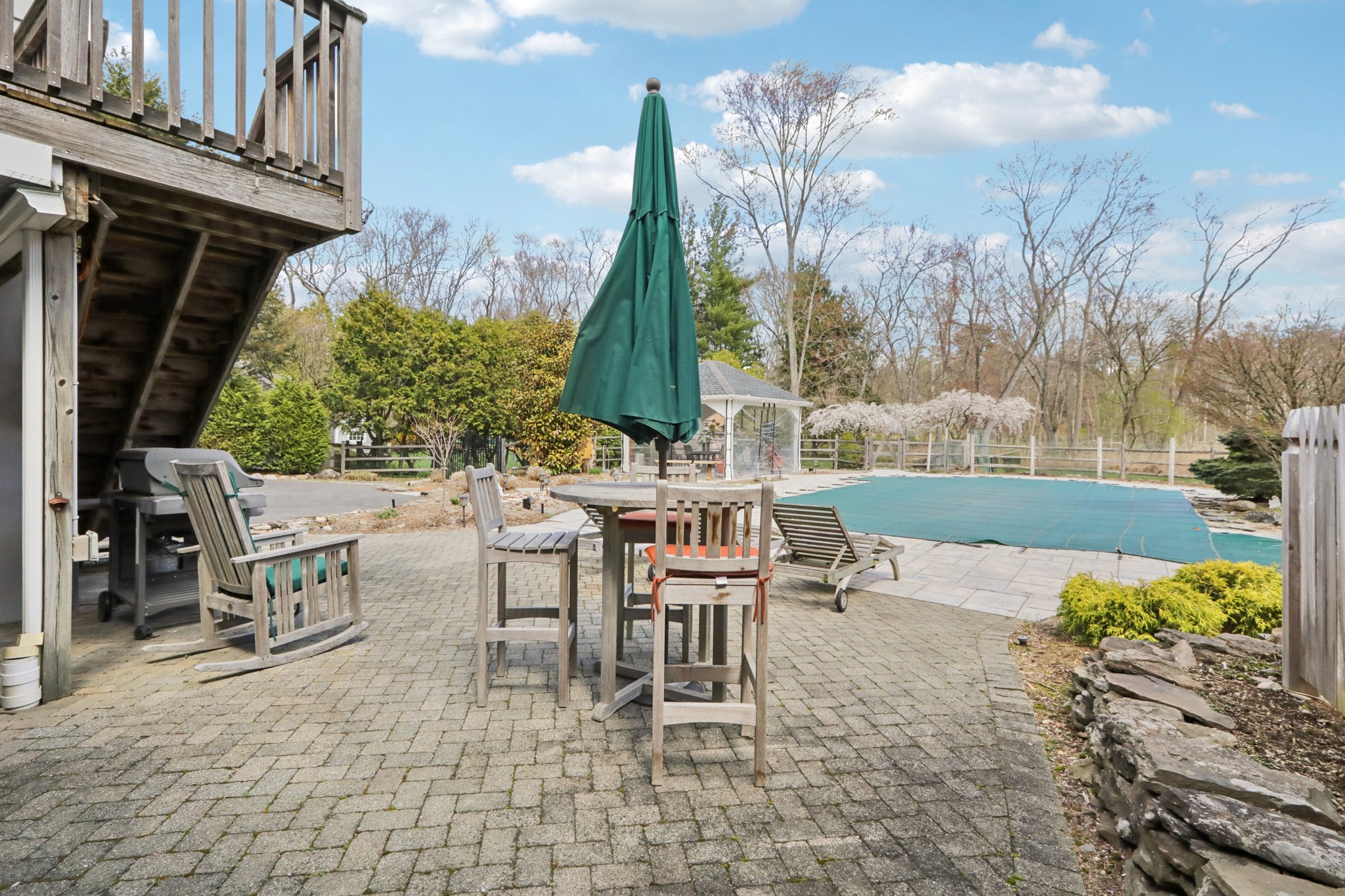 W Saddle River Rd-S0904-074.jpg