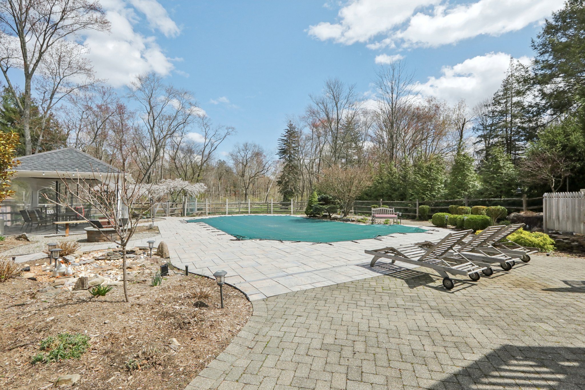 W Saddle River Rd-S0904-076.jpg