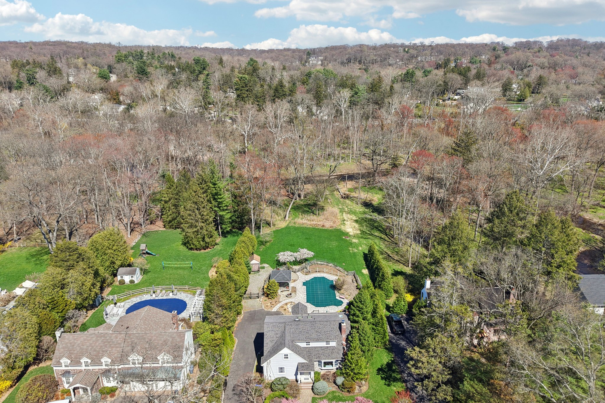 W Saddle River Rd-S0904-100.jpg