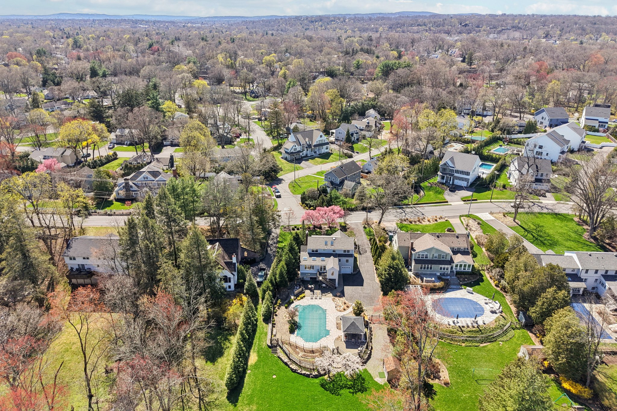 W Saddle River Rd-S0904-110.jpg