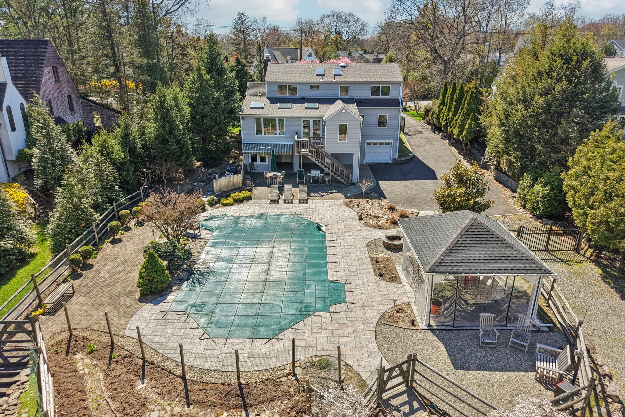 W Saddle River Rd-S0904-114.jpg