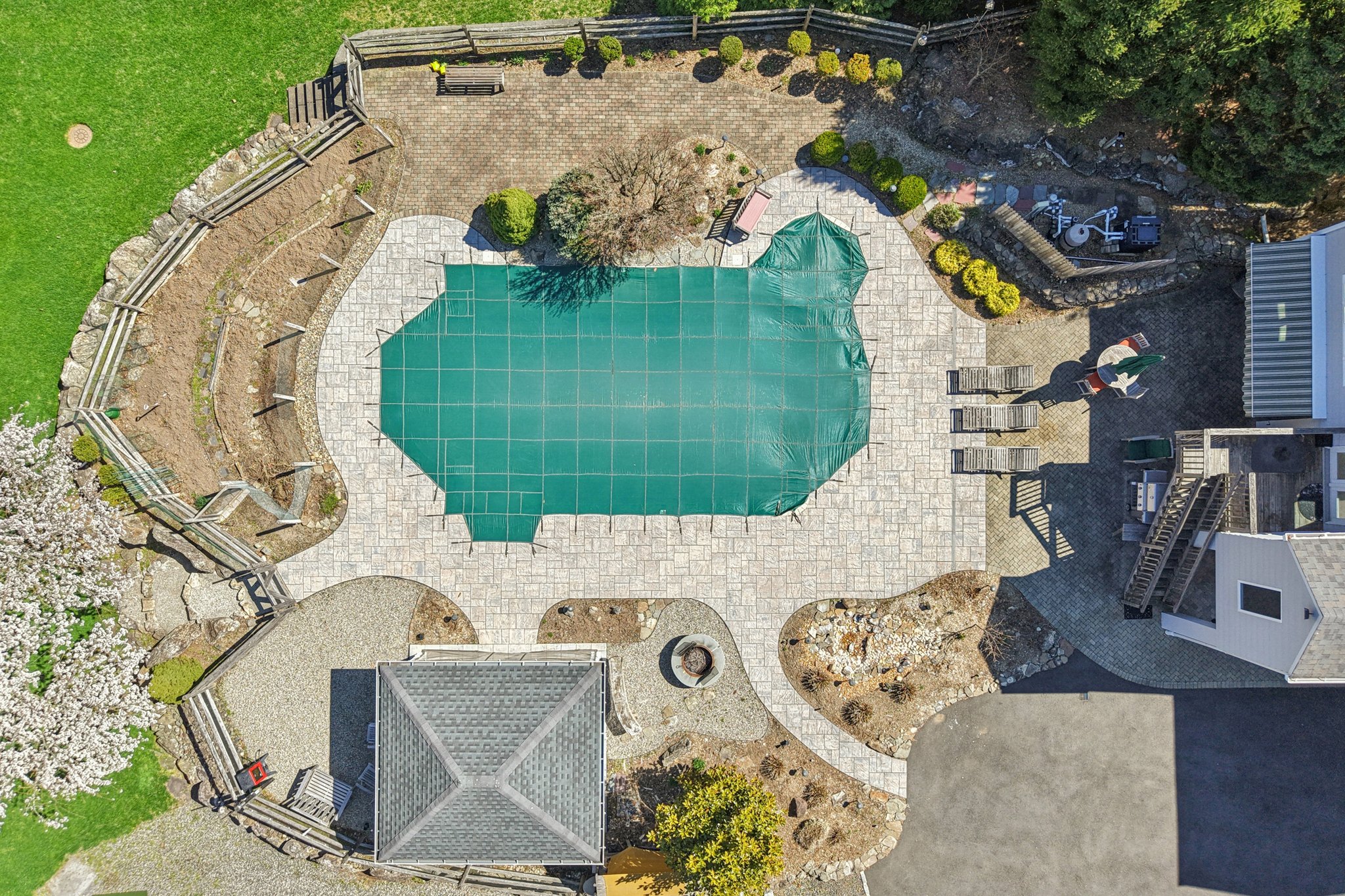 W Saddle River Rd-S0904-116.jpg