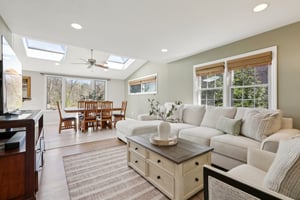 W Saddle River Rd-S0904-016.jpg