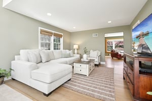 W Saddle River Rd-S0904-017.jpg