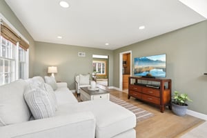 W Saddle River Rd-S0904-018.jpg