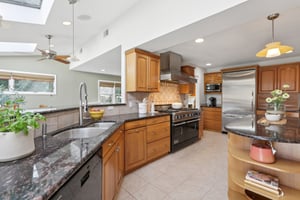 W Saddle River Rd-S0904-027.jpg