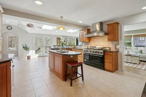 W Saddle River Rd-S0904-029.jpg