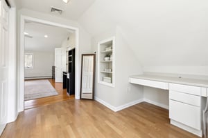 W Saddle River Rd-S0904-046.jpg