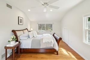 W Saddle River Rd-S0904-056.jpg