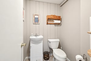 W Saddle River Rd-S0904-064.jpg