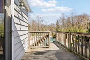 W Saddle River Rd-S0904-097.jpg