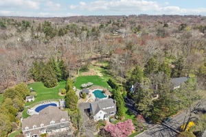 W Saddle River Rd-S0904-102.jpg