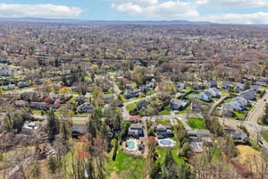 W Saddle River Rd-S0904-107.jpg