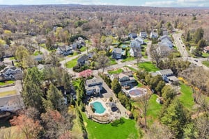 W Saddle River Rd-S0904-111.jpg