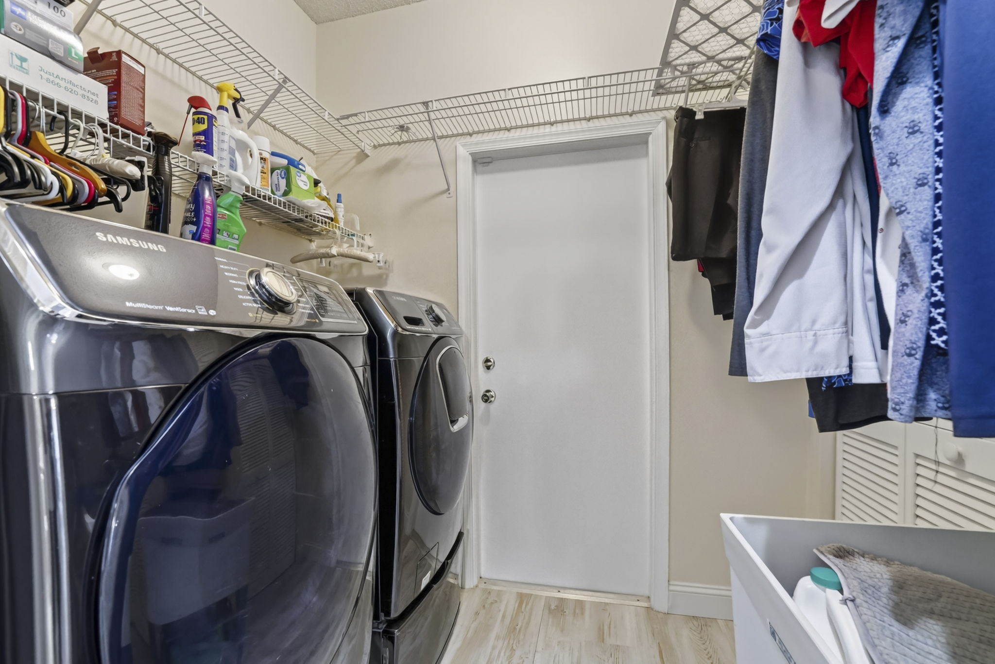  Photo 37