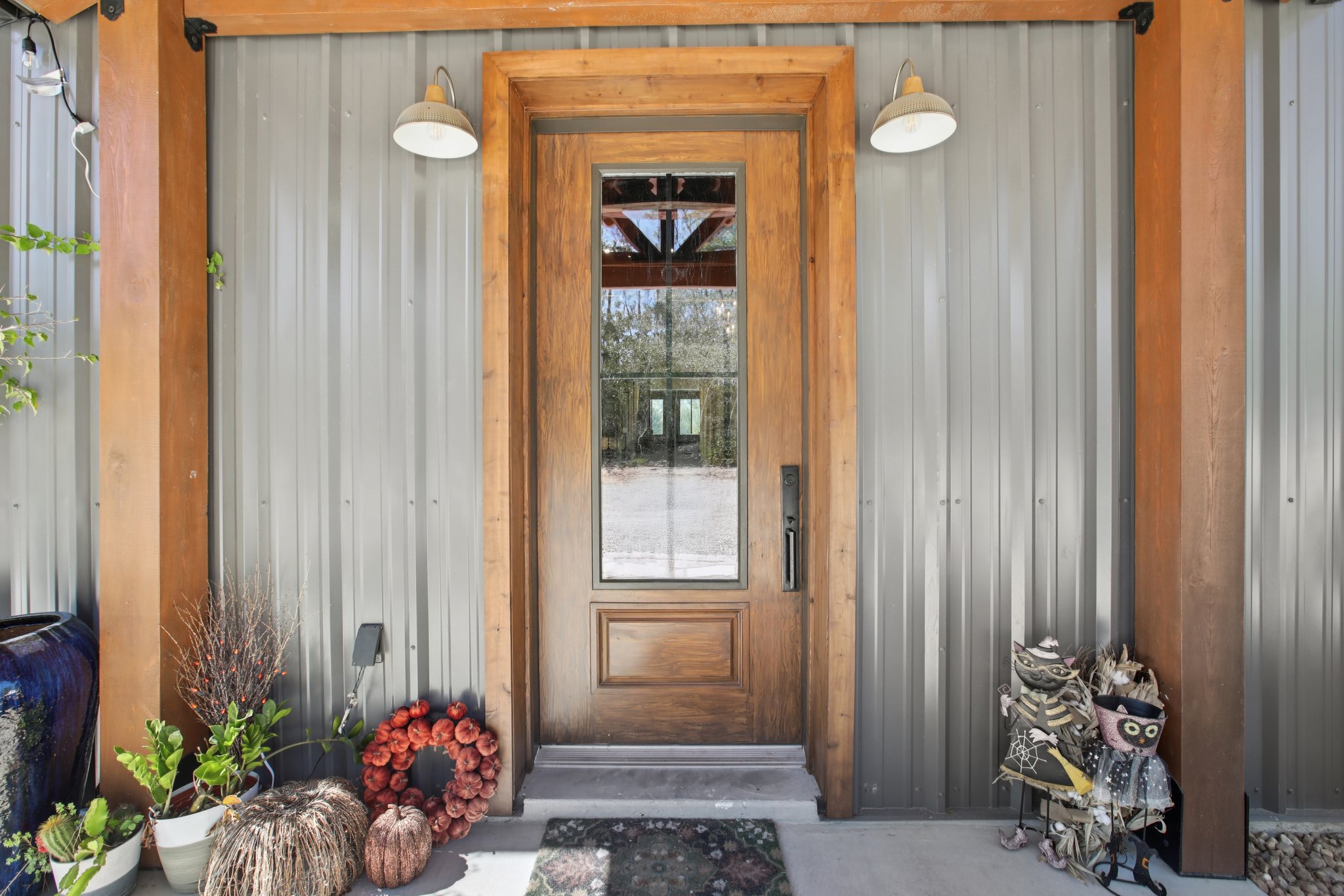 N Fairport Ave-S1710-004.jpg