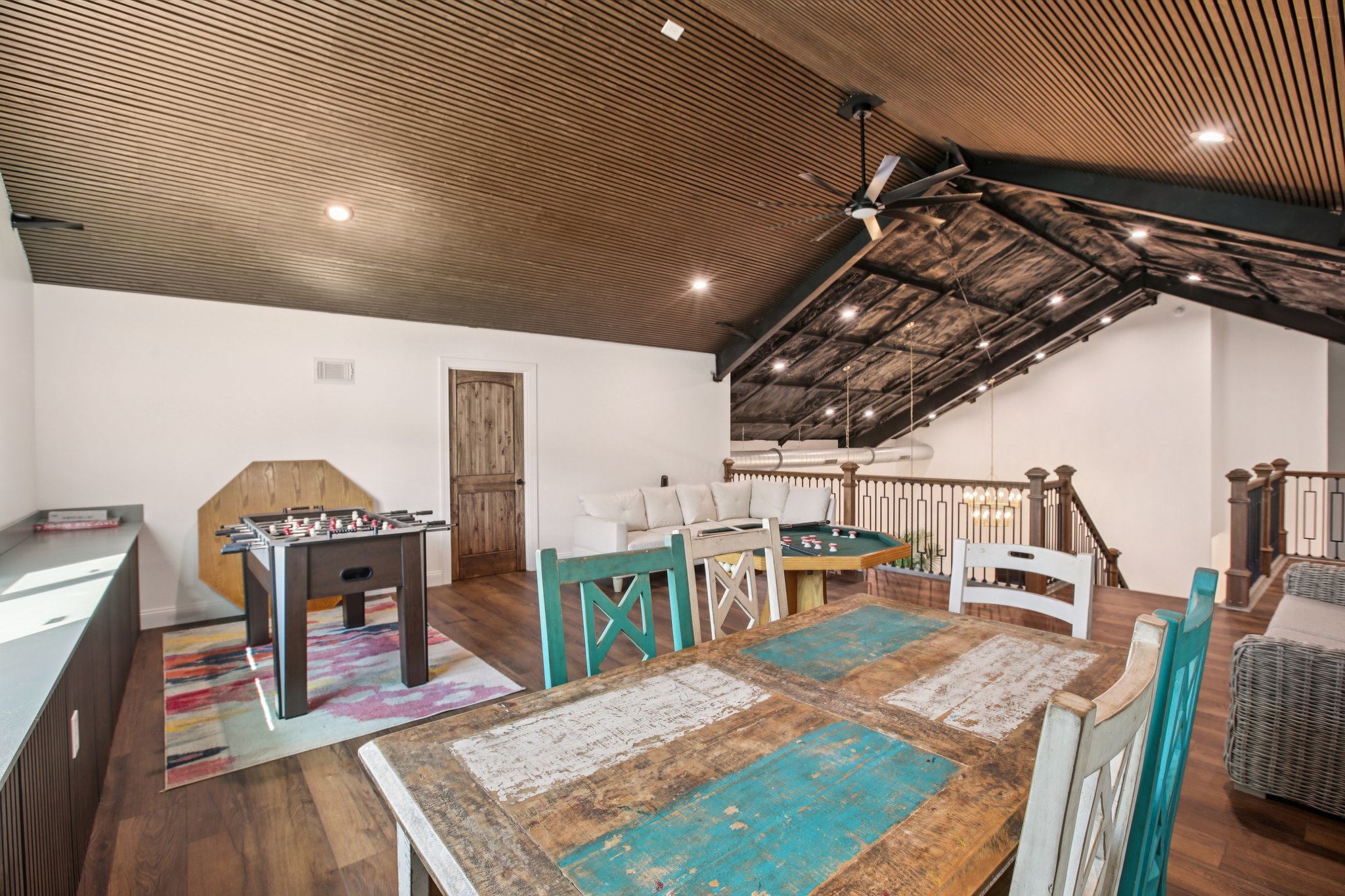 N Fairport Ave-S1710-011.jpg