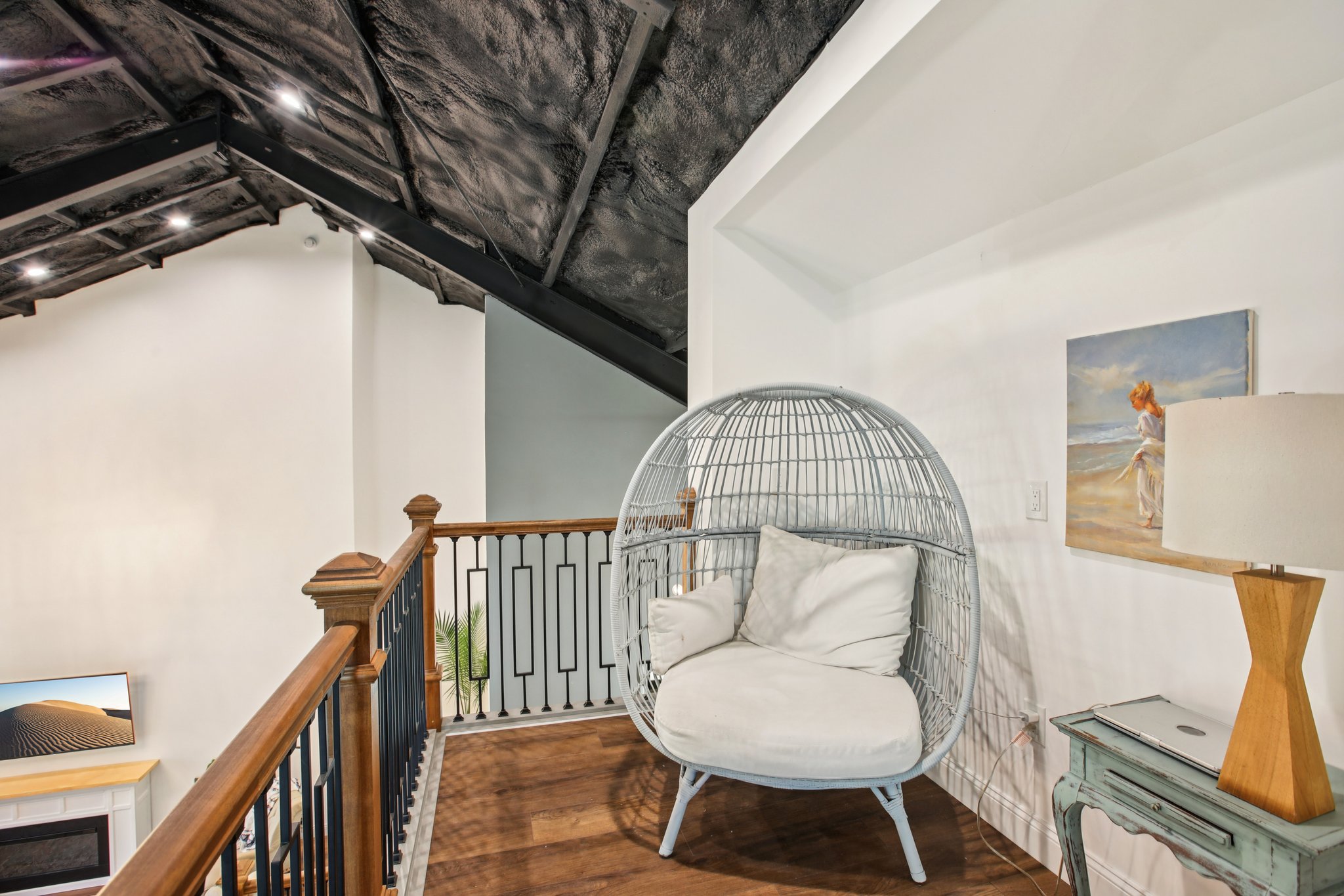 N Fairport Ave-S1710-022.jpg