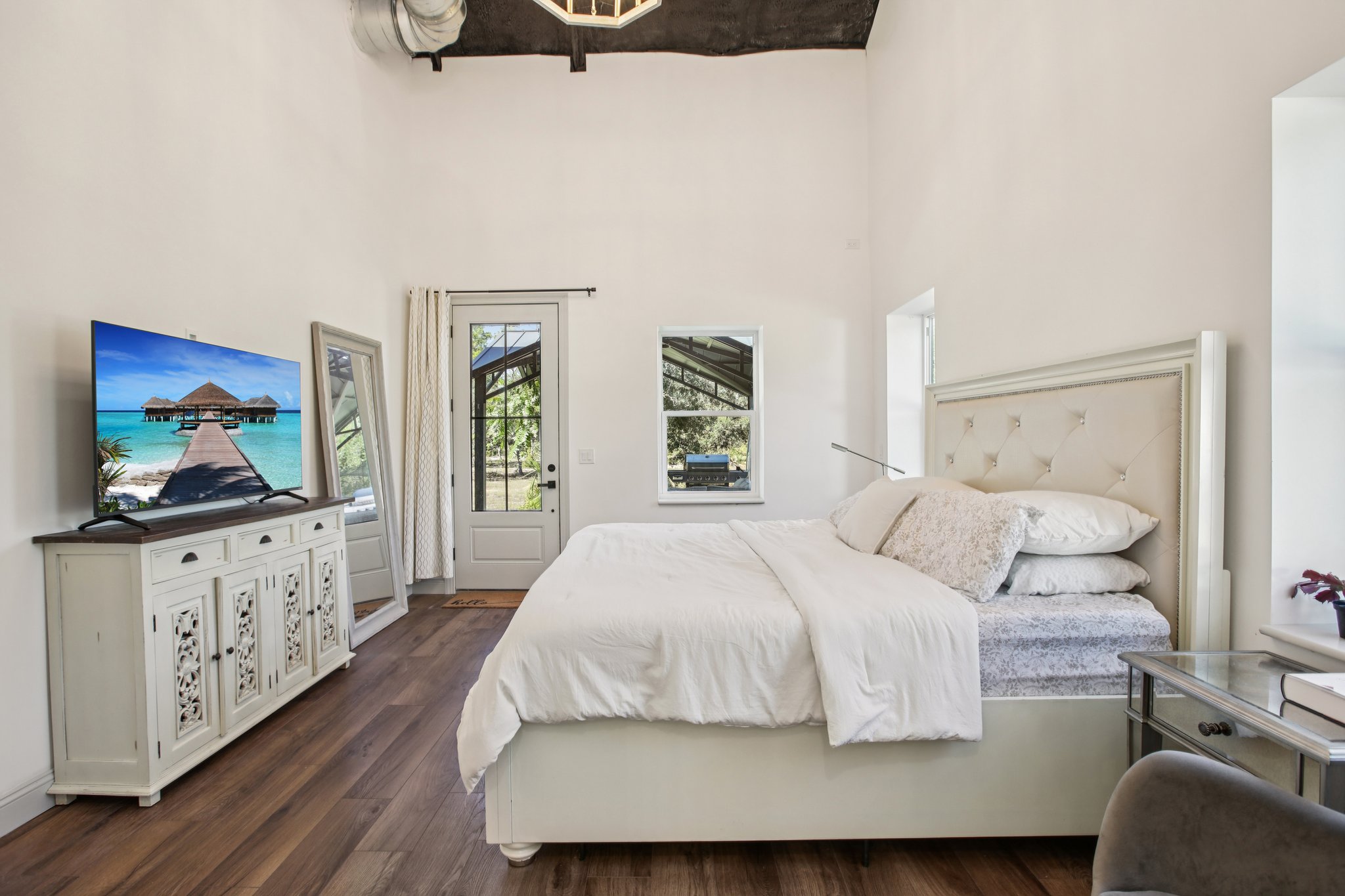 N Fairport Ave-S1710-029.jpg