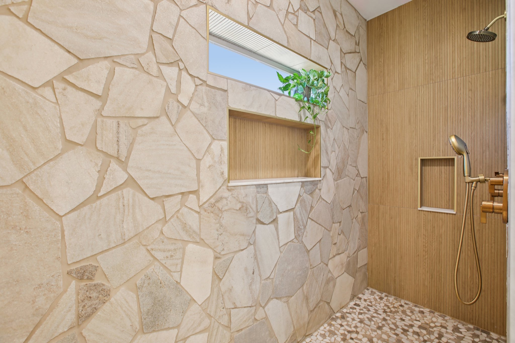 N Fairport Ave-S1710-031.jpg