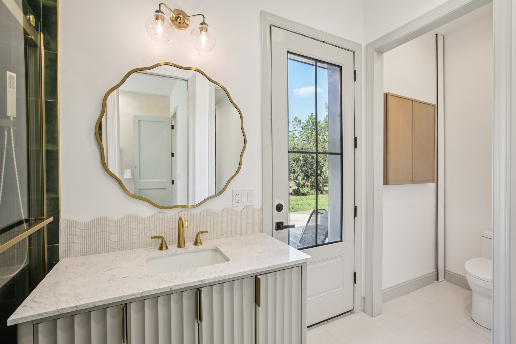 N Fairport Ave-S1710-044.jpg